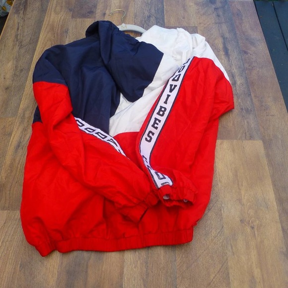 Riley & James Hoodie M Red White Blue Windbreaker "Good Vibes" 1/2 Zip - Picture 8 of 8